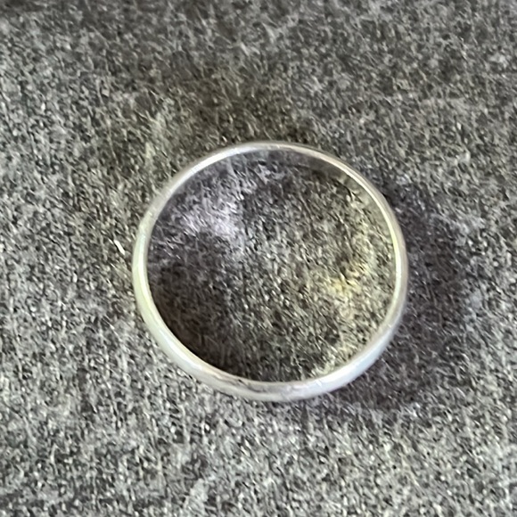 Sterling Silver Band Ring-9.5 - Picture 3 of 8